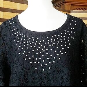 Quacker Factory Stud lace tshirt